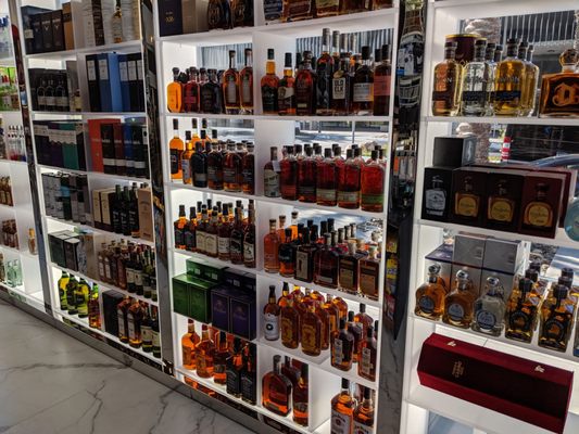 Harbor Market by null