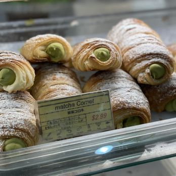 Pullman Bakery & Shige Pan - Matcha cornet. So good! Light and flaky - Bakeries Near Me - Edgewater, New Jersey