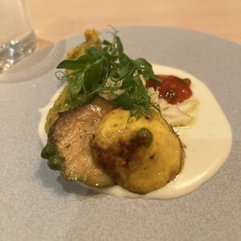 Moon Rabbit - Vietnamese Near Me - Washington, DC, District of Columbia