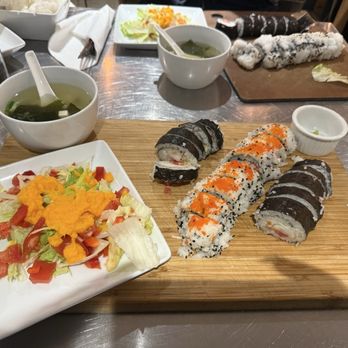 Baltimore Chef Shop - Home made sushi and salad - Cooking Schools Near Me - Baltimore, Maryland