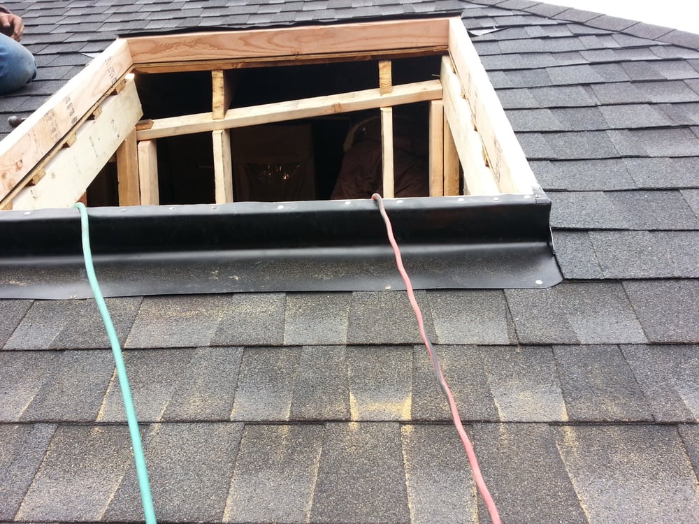 Slide of 404 The Roof