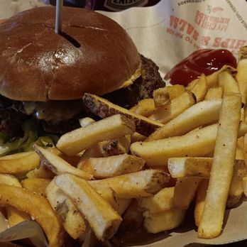 Chili's - 3 for me smash burger combo $10.99 - American Near Me - Rancho Cordova, California Chili's - 3 for me smash burger combo $10.99 - American Near Me - Rancho Cordova, California