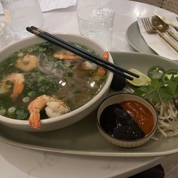 Lantern House Kitchen & Bar - Pho - Asian Fusion Near Me - Reston, Virginia