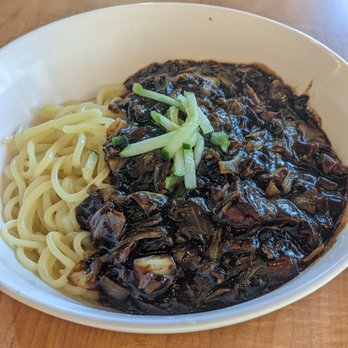 Paik's Noodle - Jjianjangmyeon - Korean Near Me - Glenview, Illinois Paik's Noodle - Jjianjangmyeon - Korean Near Me - Glenview, Illinois