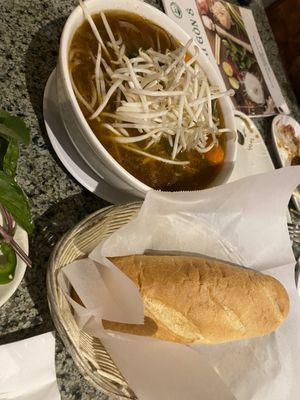 Pho Saigon 8 by null