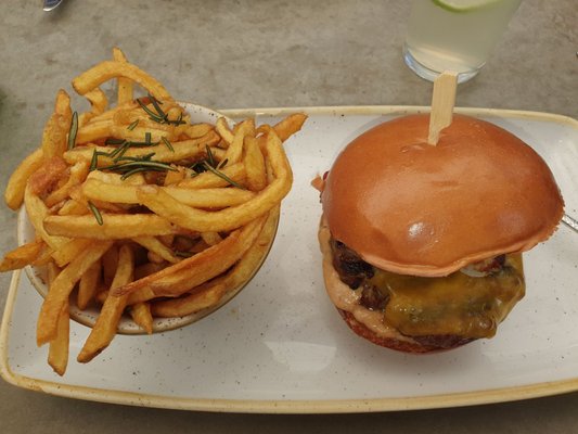 das!Burger by null