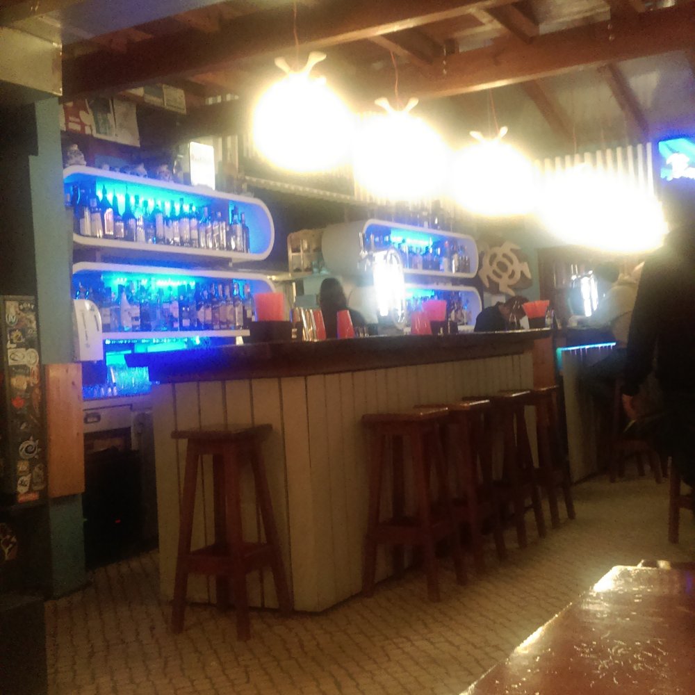 Bar Água Salgada - Bar with full food menu - Bars Near Me - Sagres, 08