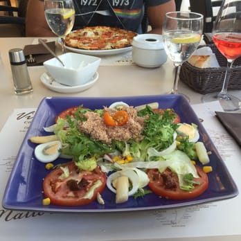 Vinicius - Thunfischsalat und Portion Aiolj - Mediterranean Near Me - Can Picafort, PM Vinicius - Thunfischsalat und Portion Aiolj - Mediterranean Near Me - Can Picafort, PM