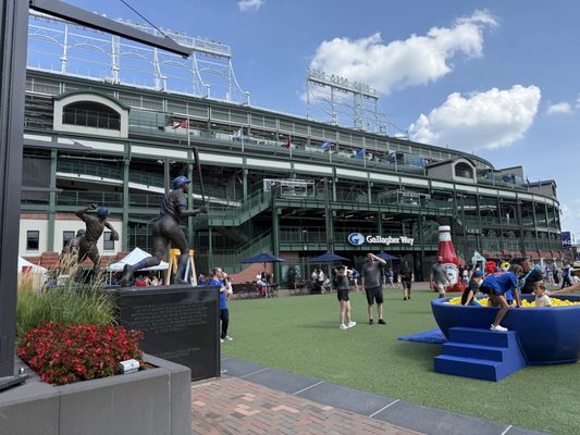 Gallagher Way by null