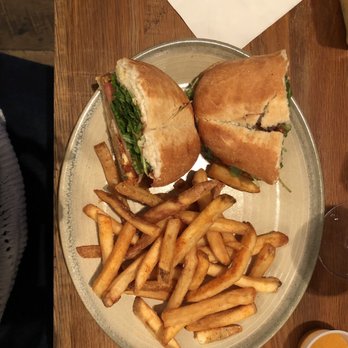 Nando's Peri-Peri - Veggie burger with haloumi - Portuguese Near Me - Washington, DC, District of Columbia Nando's Peri-Peri - Veggie burger with haloumi - Portuguese Near Me - Washington, DC, District of Columbia