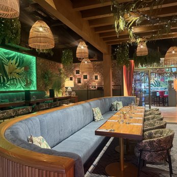 Hyde Gin Parlour - Bars Near Me - Galway, G