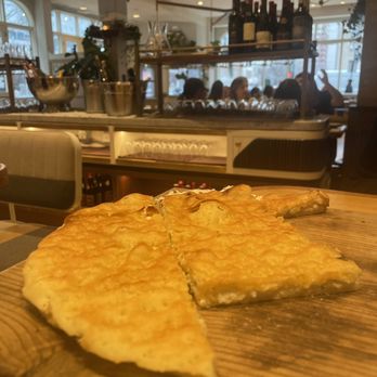 Avec River North - focaccia - Mediterranean Near Me - Chicago, Illinois