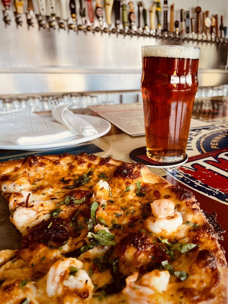 PIES & PINTS Updated September 2024 142 Photos & 285 Reviews 7621