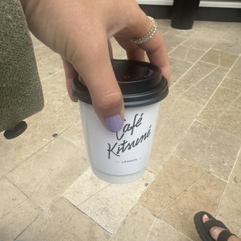 Café Kitsuné - Spanish latte - Cafes Near Me - London, XGL Café Kitsuné - Spanish latte - Cafes Near Me - London, XGL
