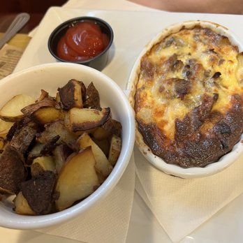 The People's Kitchen - Aunt Barb's quiche - Breakfast & Brunch Near Me - Bethlehem, Pennsylvania
