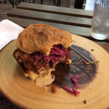 Gnarly Eats - BUTTERMILK CHICKEN BURGER! - Burgers Near Me - Brooklyn, New York