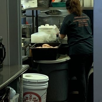 Mandarin Chinese Halal - Raw chicken next to packing area for cooked food. - Chinese Near Me - Springfield, Virginia Mandarin Chinese Halal - Raw chicken next to packing area for cooked food. - Chinese Near Me - Springfield, Virginia
