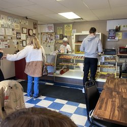 Dale's Donut Shop - The Front Counter