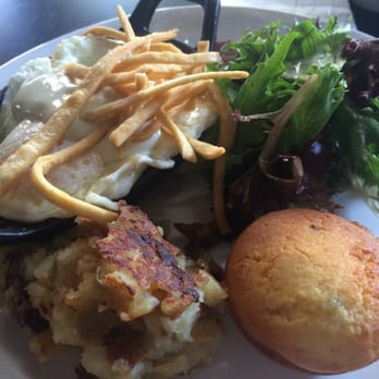 School Restaurant - Pulled pork and eggs - Bakeries Near Me - Toronto, Ontario School Restaurant - Pulled pork and eggs - Bakeries Near Me - Toronto, Ontario