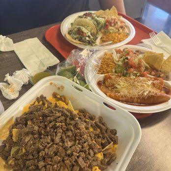 Durango Taco Shop - Care Carne Asada Nachos chicken 2 Enchiladas W/Rice & Beans - Tacos Near Me - Las Vegas, Nevada Durango Taco Shop - Care Carne Asada Nachos chicken 2 Enchiladas W/Rice & Beans - Tacos Near Me - Las Vegas, Nevada