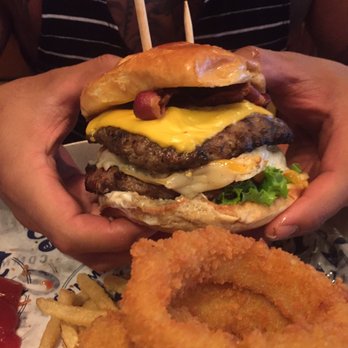 Uno Pizzeria & Grill - Double burger - Pizza Near Me - Bensalem, Pennsylvania Uno Pizzeria & Grill - Double burger - Pizza Near Me - Bensalem, Pennsylvania