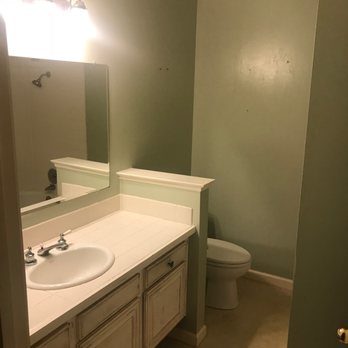 Wise Builders - A very old and outdated bathroom waiting for an update. - General Contractors Near Me - San Jose, California Wise Builders - A very old and outdated bathroom waiting for an update. - General Contractors Near Me - San Jose, California
