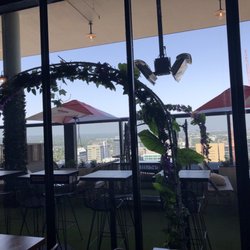 Nick & Nora’s - Veranda bar