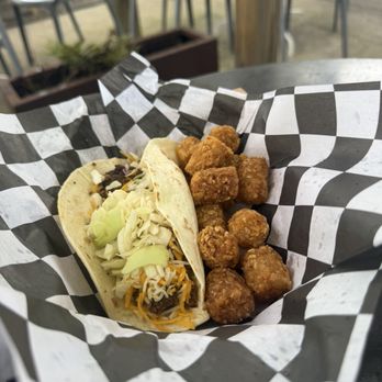 Front Yard Tacos - Kids beef taco - Food Trucks Near Me - Mobile, Alabama