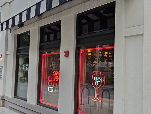 Negroni Bistro & Sushi Bar by null