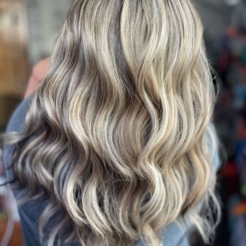 Tru Colors Salon - Perfect after shot of Highlights - Hair Salons Near Me - Crivitz, Wisconsin