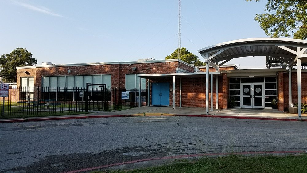 WOODVIEW ELEMENTARY SCHOOL 9749 Cedardale Dr, Houston, Texas
