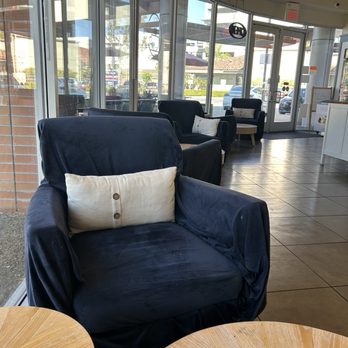 Coffee Up Roastery - Indoor comfy chairs - Coffee & Tea Near Me - Fullerton, California