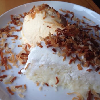 Pie Bar - Coconut pie - Cocktail Bars Near Me - Seattle, Washington Pie Bar - Coconut pie - Cocktail Bars Near Me - Seattle, Washington