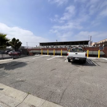 Lavanderia Olala - Plenty of parking in the back as well! - Laundromat Near Me - Los Angeles, California Lavanderia Olala - Plenty of parking in the back as well! - Laundromat Near Me - Los Angeles, California