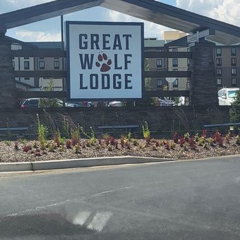 Great Wolf Lodge - Entrance - Water Parks Near Me - Perryville, Maryland