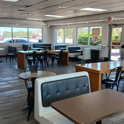 Blake's Lotaburger - Clean bright restaurant.