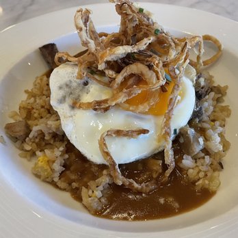 et al. - Braised Short Rib Loco Moco - Breakfast & Brunch Near Me - Honolulu, Hawaii