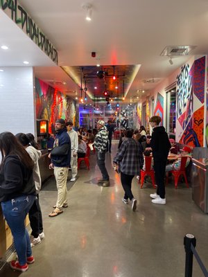 Dave's Hot Chicken by null