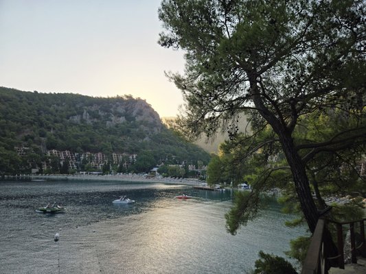 Hillside Beach Club by null