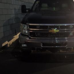 Left stranded in the same spot they tried towing me from. Told to sleep in my truck after visiting from Vegas or go buy a Jack at 1AM Left stranded in the same spot they tried towing me from. Told to sleep in my truck after visiting from Vegas or go buy a Jack at 1AM
