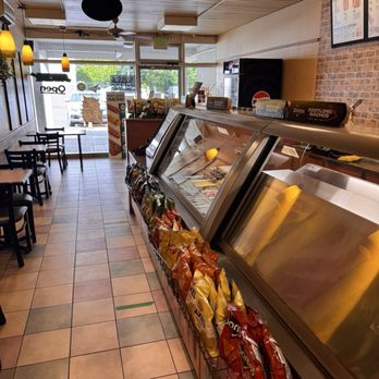 Subway - Inside the restaurant - Sandwiches Near Me - Bellevue, Washington Subway - Inside the restaurant - Sandwiches Near Me - Bellevue, Washington