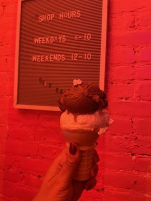 Ollie’s Ice Cream + Stuff by null