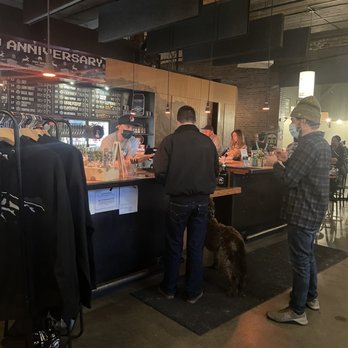 Seattle Cider Taproom - Inside - Breweries Near Me - Seattle, Washington