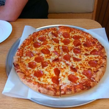 GH Pizza - Pizza Near Me - Lincoln, New Hampshire GH Pizza - Pizza Near Me - Lincoln, New Hampshire