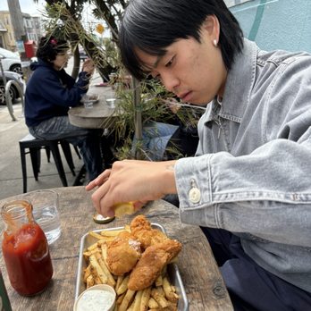Hook Fish - Fish & Chips - Seafood Near Me - San Francisco, California