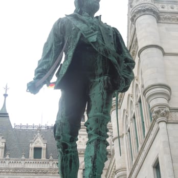 Colonel Thomas Knowlton Statue - Landmarks & Historical Buildings Near Me - Hartford, Connecticut
