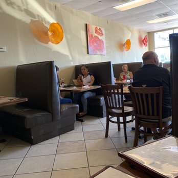 The R's Diner - Inside space - Breakfast & Brunch Near Me - Naples, Florida