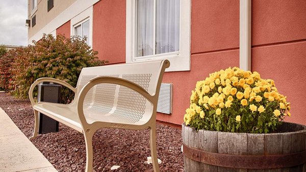 Best Western Nittany Inn Milroy by null