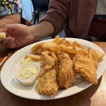 Chowder Bowl - Fish And Chips - Seafood Near Me - Newport, Oregon