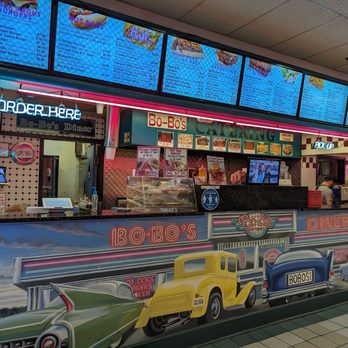 Bo-Bo's Gyros Vernon Hills - the inside of the restaurant - Greek Near Me - Vernon Hills, Illinois